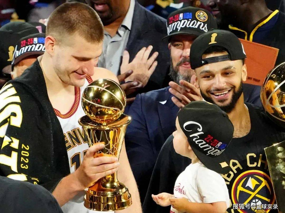 穆雷迎来三赛季高光表现，澳大利亚队球迷沸腾！