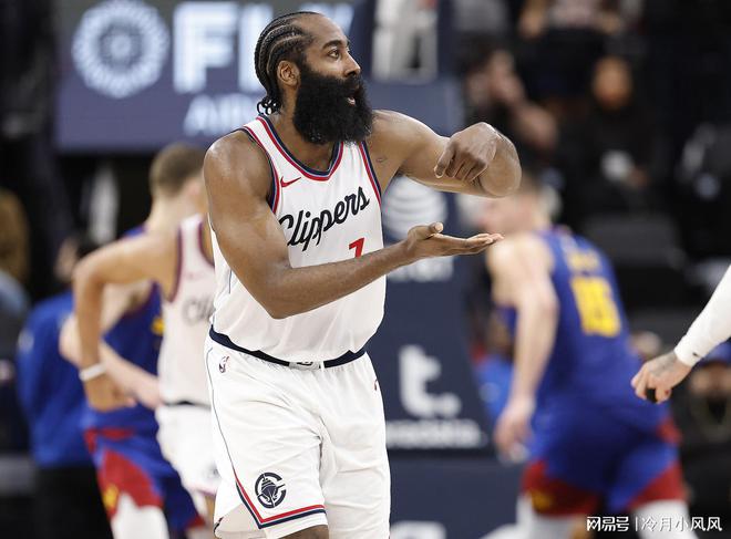 关于哈登回归赛场，大胜首场状态亮眼，切尔西观众沸腾！的信息