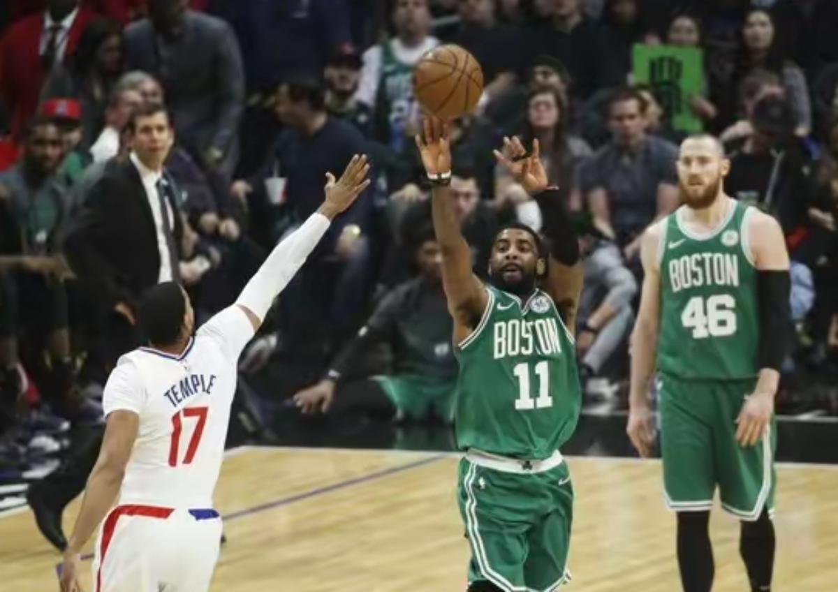 关于凯尔特人球星三分绝杀，全场观众热烈欢呼，之后那个游戏.的信息